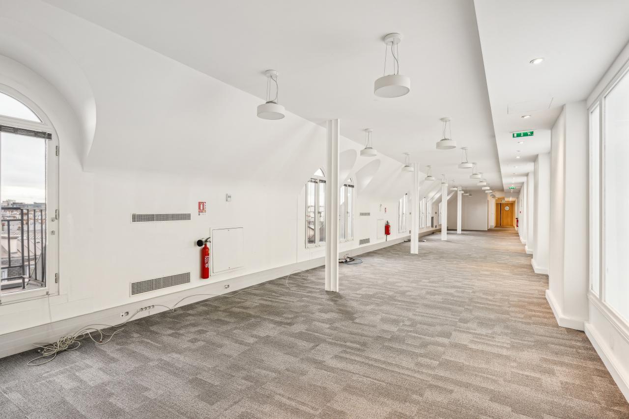 Bureau Paris 585m² Location bureau Paris OLBUR2421205 17